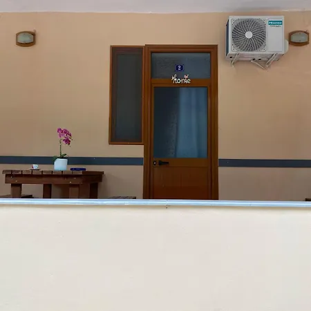 Ramo's Charming With Sunlit Veranda - 2nd *