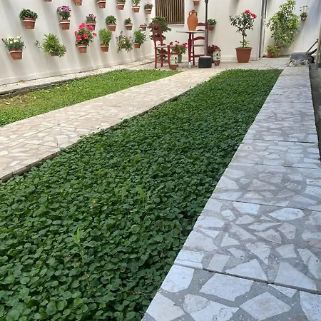 Ramo's Charming With Sunlit Veranda - 2nd Apartamento