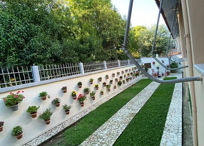 Apartamento Ramo's Charming With Sunlit Veranda - 2nd Vlorë